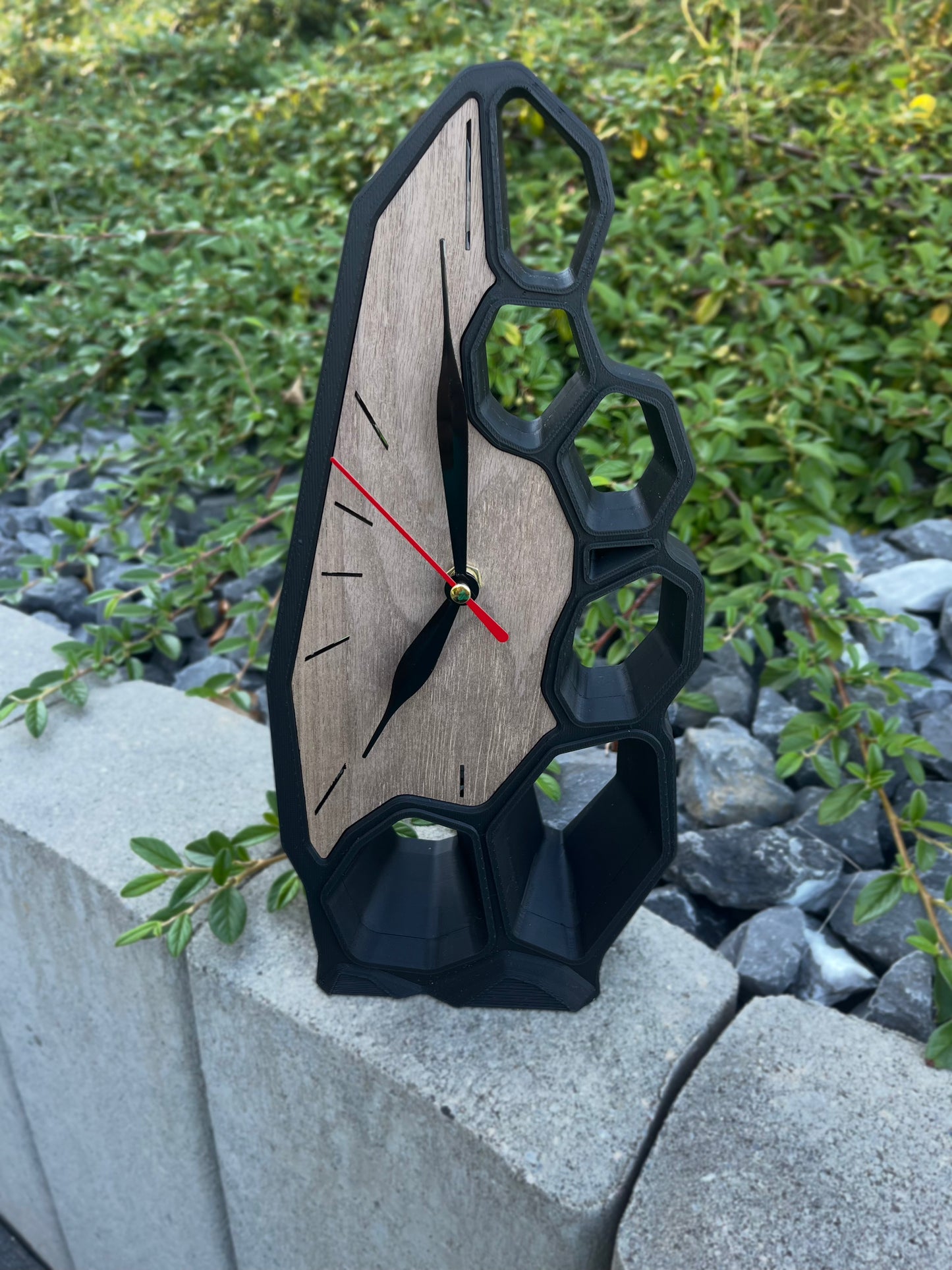 Horloge à poser moderne